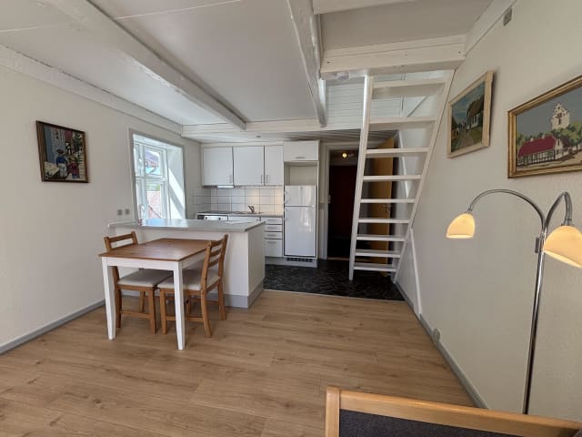 Vestergade 33, 2. Nr. 5