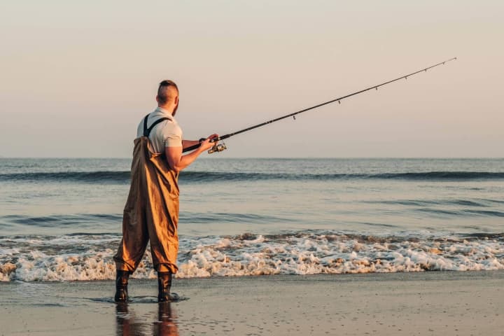 Fisker Ved Vejers Strand