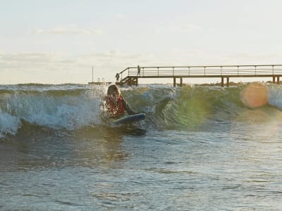 Dreng Paddle Board Stranden