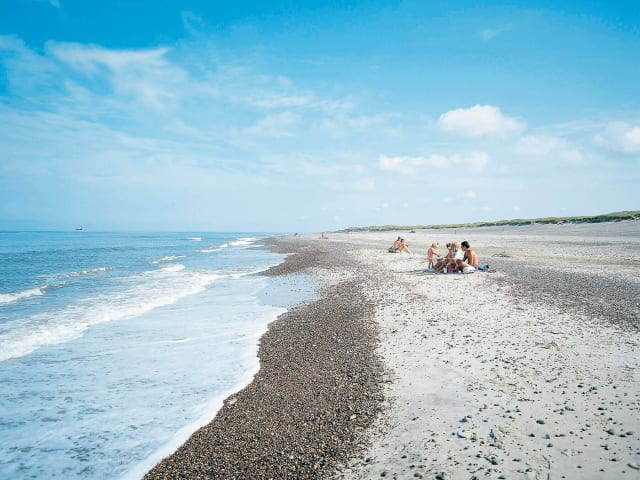 {
  "text": "Hold sommerferie ved Vesterhavet",
  "heading": "h4"
}