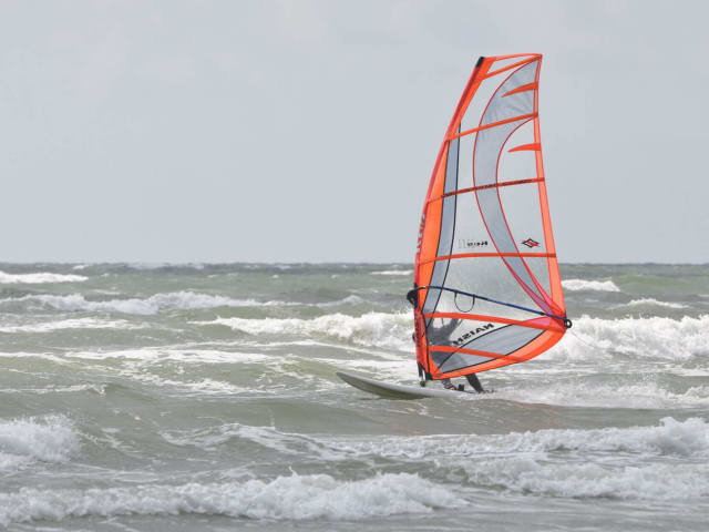 {
  "text": "Strandsport",
  "heading": "h4"
}