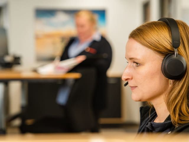 DanWest kundeservice medarbejder