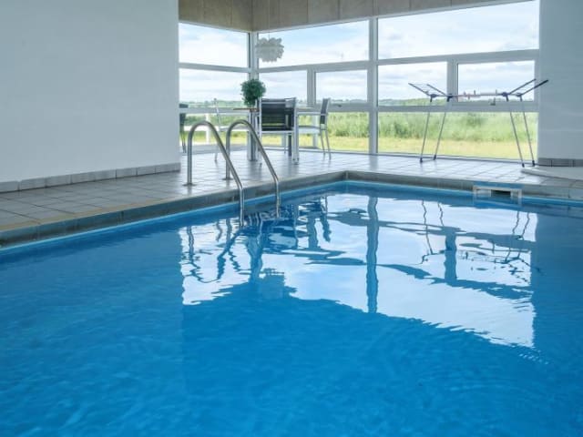 Sommerhus med pool