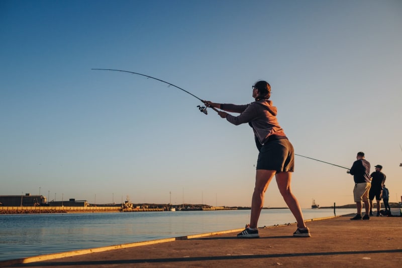 Fiskere Ved Havnen Hvide Sande