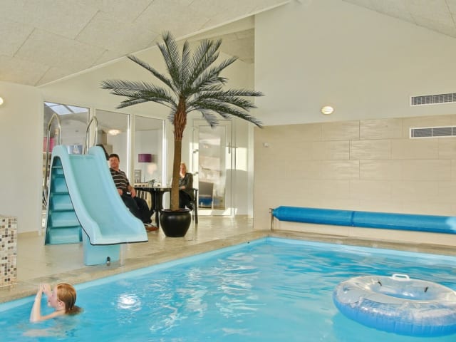 Sommerhus med pool
